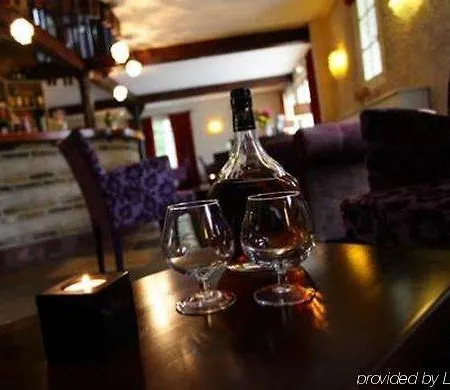 Le Domaine De Mombreux