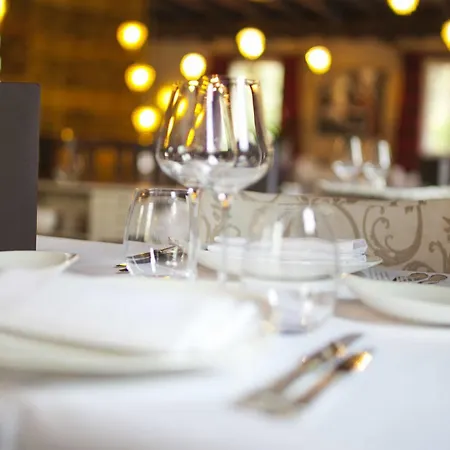 Hotell Le Domaine De Mombreux Lumbres